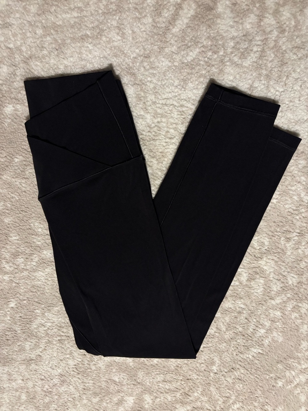 Aerie OFFLINE Black Leggings - High-Waisted Cross Over V-Front in Size Medium - Picture 3 of 10